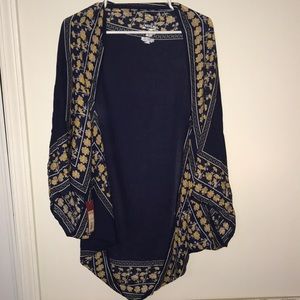 Shawl -shrug
